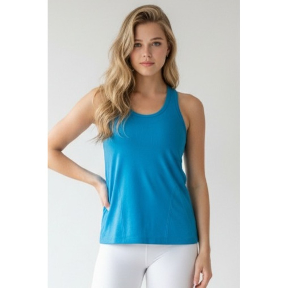 Athleta L Momentum Tank Top Racerback Blue Athletic Workout Stretch Athleisure